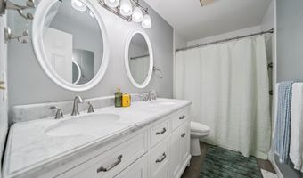 9985 SW TROTTER Pl, Beaverton, OR 97008