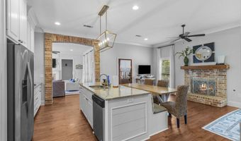 200 Evelyn Ln, Brandon, MS 39042