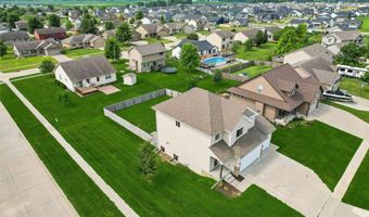 302 31st St SW, Altoona, IA 50009