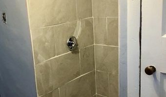 8 Eastburn Pl 1, Boston, MA 02135