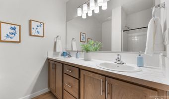 Claremont St Snowbrush, Caldwell, ID 83605