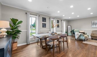 1832 W Woodland Ave, Addison, IL 60101