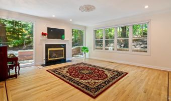 1362 Manzanita Ct, Santa Rosa, CA 95404