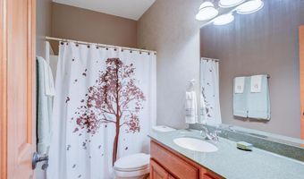 208 Augusta Village Pl, Augusta, MO 63332