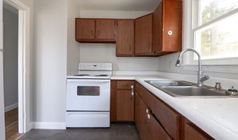 441 Tower Rd, Barnet, VT 05821