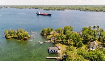 3 Manhattan, Alexandria Bay, NY 13607