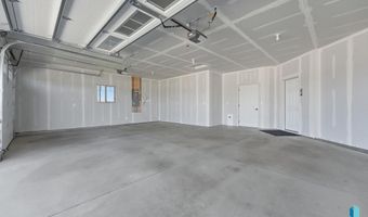 2417 E Brek St, Brandon, SD 57005