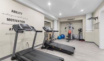 2132 Sarah St 102, Airville, PA 15203