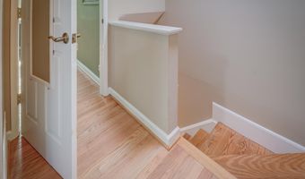 514 S HENRY St, Alexandria, VA 22314