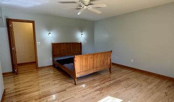 170 Sunrise Ave, Barton, VT 05822