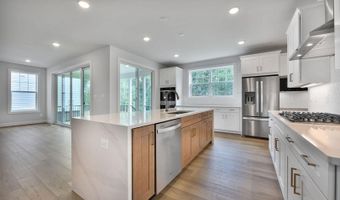 42018 NIGHT NURSE Cir, Ashburn, VA 20148