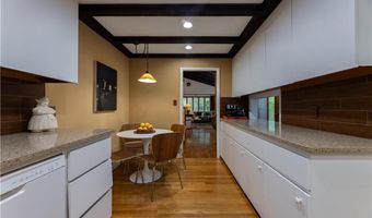 165 Kent Dr, East Greenwich, RI 02818