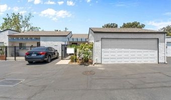 4015 E Horseshoe Ln, Anaheim, CA 92807