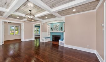 37 Grant Ave, Amsterdam, NY 12010