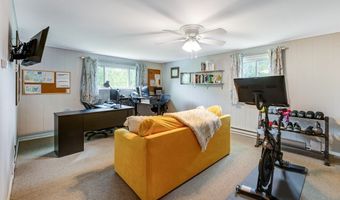 515 Park Club Ln, Amherst, NY 14221
