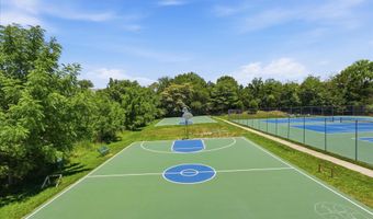 6124 OLD BRENTFORD Ct, Alexandria, VA 22310