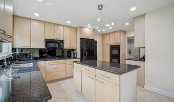 4045 N Harvard Ave, Arlington Heights, IL 60004