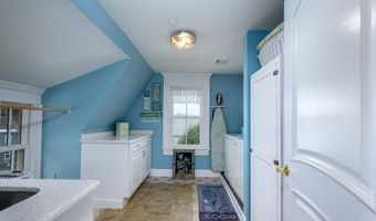 132 Coral St, Beach Haven, NJ 08008