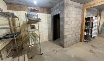 6484 S COYOTE Rd, Apple Valley, UT 84737