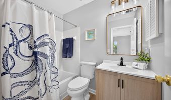 6576 MEDINAH Ln, Alexandria, VA 22312