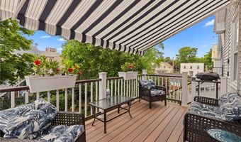 13 Atlantic St, Newport, RI 02840