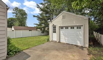 207 New York Ave, Bergenfield, NJ 07621
