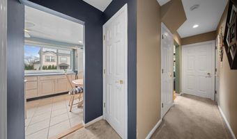 2 Lee Ave, Albertson, NY 11507