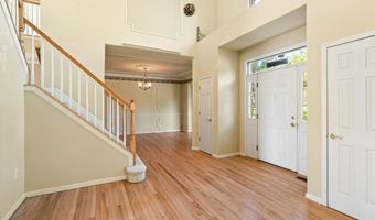 9 Denise Dr, Allentown, NJ 08501
