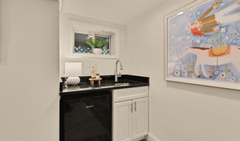 222 TENNESSEE Ave NE, Washington, DC 20002