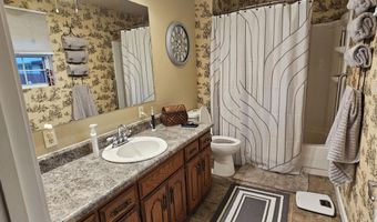 1504 S Tyler Ave, Aurora, MO 65605
