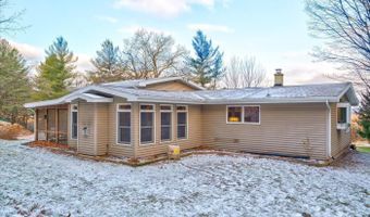 7422 Loy Rd, Arena, WI 53503