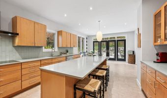 6700 LANDON Ln, Bethesda, MD 20817