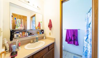 450 POHAKULANI St, Hilo, HI 96720