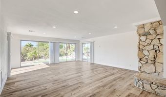 3504 Pioneer Cir, Las Vegas, NV 89107