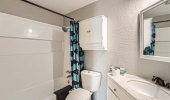 62 Newark St C, Aurora, CO 80012