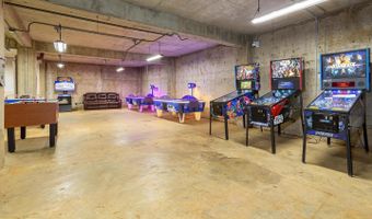 4600 DUKE St 413, Alexandria, VA 22304