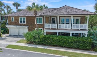 698 BEACH Ave, Atlantic Beach, FL 32233