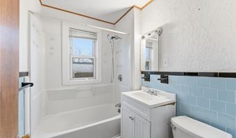 5 Branch Ave, North Smithfield, RI 02896