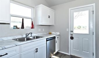 708 Redbud Ave, Beggs, OK 74421