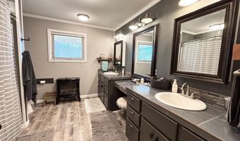 301 Ave N, Abernathy, TX 79311