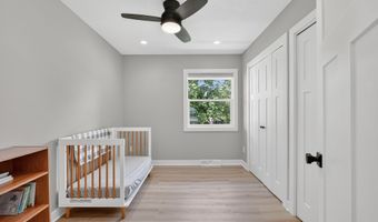 805 SE 2nd St, Ankeny, IA 50021