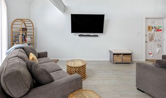 9 Pearl St 1G, Beach Haven, NJ 08008