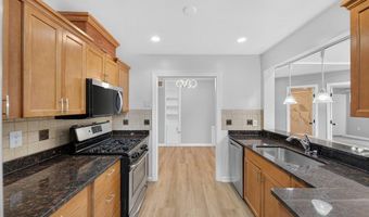 4906 UPLAND Dr, Alexandria, VA 22310