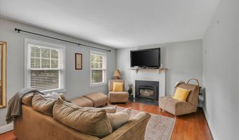 3 W Street Hts, Cromwell, CT 06416
