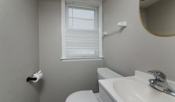 2870 WOODLAND Rd, Abington, PA 19001