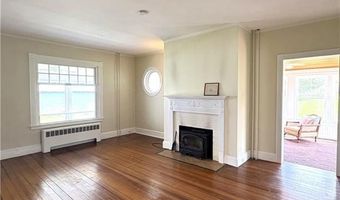 41 Walcott Ave, Jamestown, RI 02835