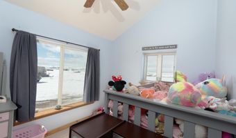 5 MARK Cir, Boulder, WY 82923