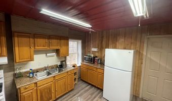 3855 SULPHUR CREEK Rd, Big Sandy, TN 38221