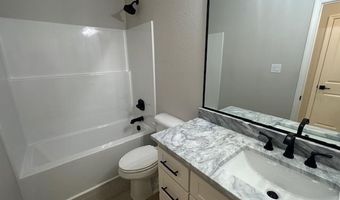 1001 Duke Dr, Bauxite, AR 72011