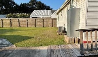 815 LEBEAU St, Arabi, LA 70032
